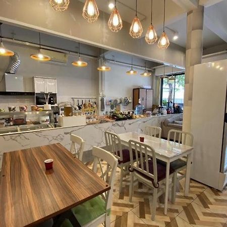 Oyo 480 Lemon Siam Hostel Bangkok Eksteriør bilde